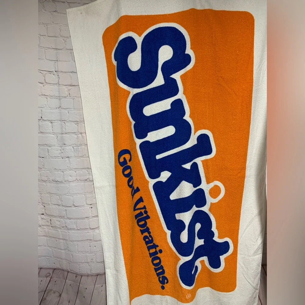 NWOT Vintage Deadstock Sunkist Orange Soda Beach Towel USA
